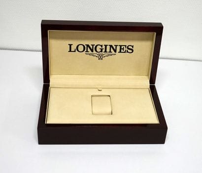 LONGINES - Watch box in veneer. Good condition,...