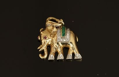PENDENTIF en or jaune 18K (750/°°) représentant...