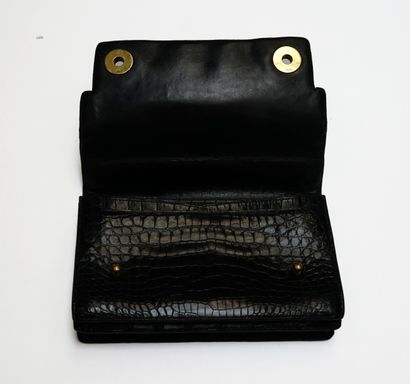 HERMES - Vintage handbag in varnished black...