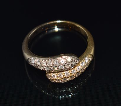 BAGUE en or jaune 18k (750/°°) croisée bicolore...