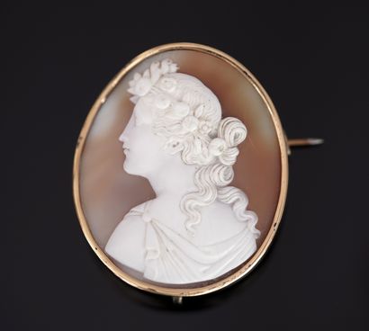 XIXth CAMEA DRAW with a woman in profile,...