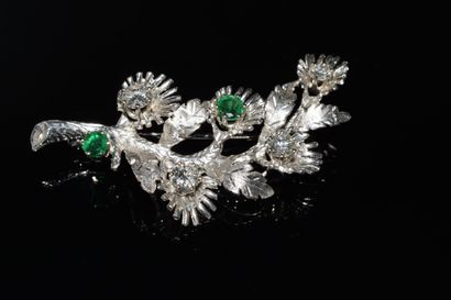 NIMZ - BROCHE en or blanc 18K (750/°°) signée,...