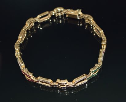 BRACELET en or jaune 18k (750/°°) maillons...