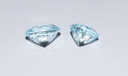 LOT de 2 AIGUES MARINES rondes de 8.23ct...