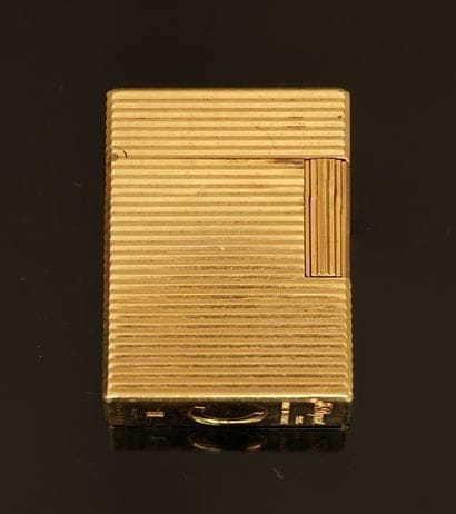 DUPONT - PETIT BRIQUET ( pour femme) en métal...
