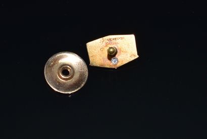 BOUCHERON - ENSEMBLE en or jaune 18k (750/°°)...