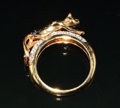 BAGUE en or jaune 18K (750/°°) représentant...