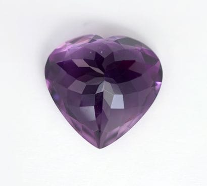 AMETHYSTE coeur sur papier 37.9ct avec c...
