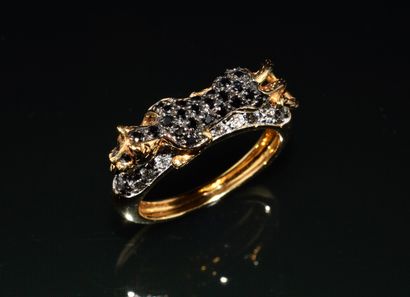 BAGUE en or jaune 18K (750/°°) représentant...