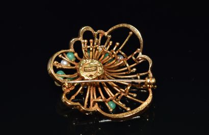 BROCHE en or jaune 18k (750/°°) figurant...