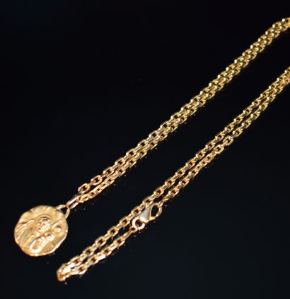CHAINE en or jaune 18K (750/°°) maille forçat...