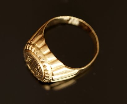 CHEVALIERE Art Déco en or jaune 18K (750/°°),...