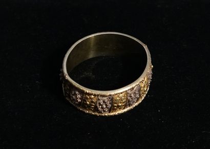 BRACELET rigide en argent et argent doré...