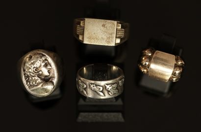 ENSEMBLE en argent min 800/°° comprenant...