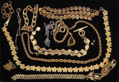 FANTAISIE - ENSEMBLE de bijoux fantaisie...