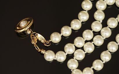 VIVIENNE WESTOOD - COLLIER en métal doré...