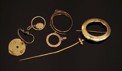 LOT d'or 18K (750/°°). PB: 8.24g