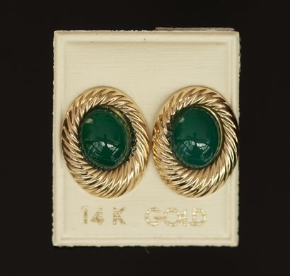 PAIRE DE BOUCLES D'OREILLES en or jaune 14k...