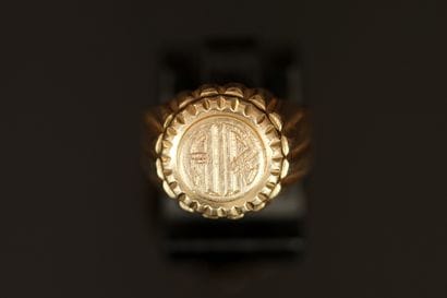 CHEVALIERE Art Déco en or jaune 18K (750/°°),...