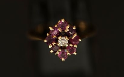 BAGUE en or jaune 14K (585/°°) formant une...