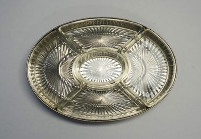 TABLE CENTRE in silver-plated metal with...