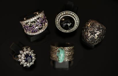 ENSEMBLE en argent min 800/°° comprenant...