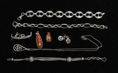 ENSEMBLE en argent 925/°° et 800/°°, composé...