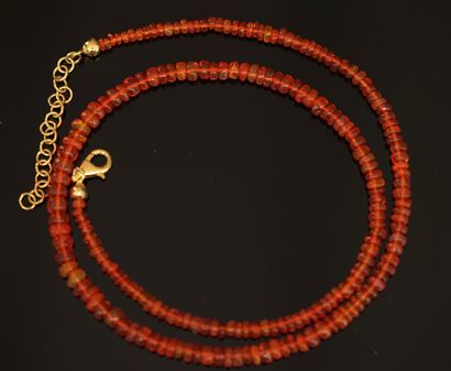 COLLIER composé de rondelles lisses en chute...