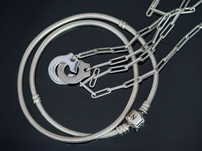 PANDORA - COLLIER câble ras de cou en argent...