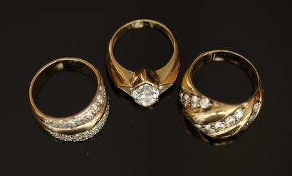 ENSEMBLE en argent doré (925/°°) comprenant...