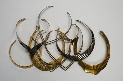 FANTAISIE - LOT de 9 COLLIERS TORQUE en laiton...