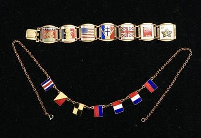 MILITARIA - ENSEMBLE comprenant 1 BRACELET...