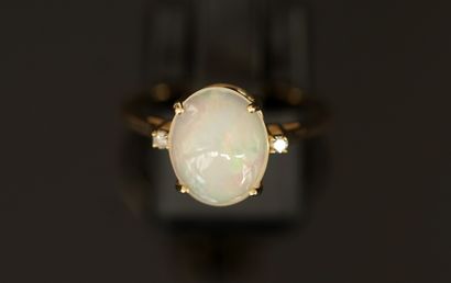 BAGUE en argent doré (vermeil) 925/°° centrée...