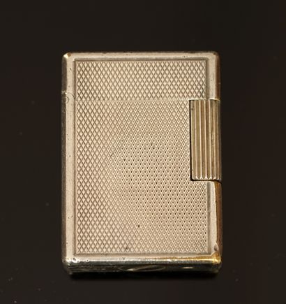 DUPONT - BRIQUET à gaz en métal argenté motif...