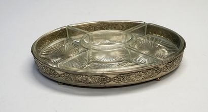 TABLE CENTRE in silver-plated metal with...