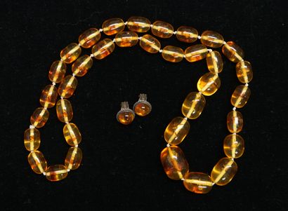 ENSEMBLE composé d'1 COLLIER sans fermoir...