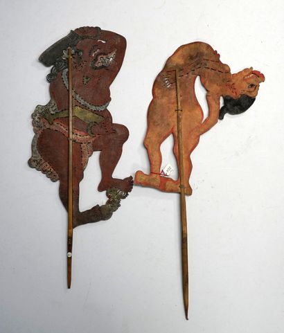 Ensemble de 2 marionnettes présentant deux...