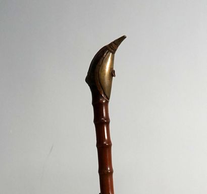 Pipe en bambou, le fourneau en laiton et...