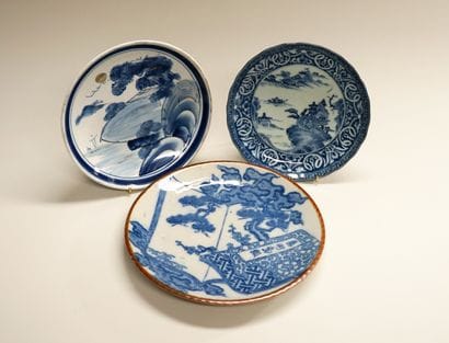 Ensemble de 2 assiettes creuses et 1 plat...