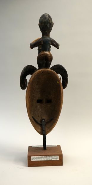 Masque à thème. Utilisé pour la danse et...