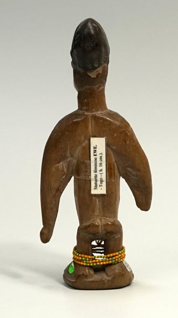 Petit fétiche féminin représentant une femme...
