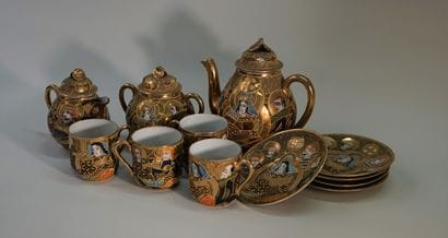 Service à thé ou à café en porcelaine de...