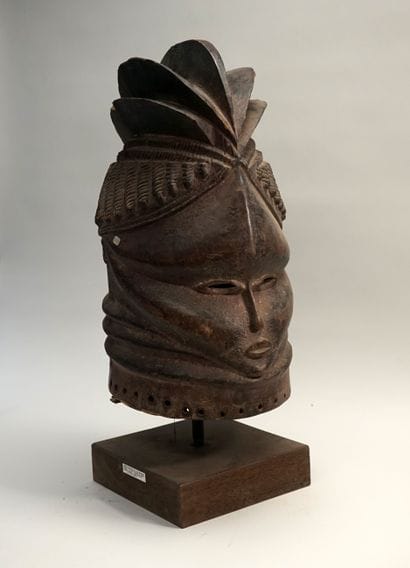 Masque heaume de la société 