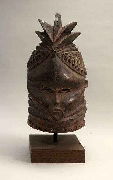 Masque heaume de la société 