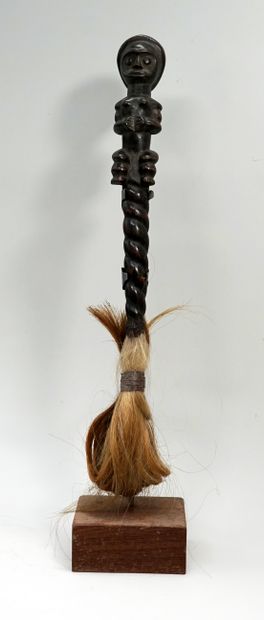 Chasse mouche en crin de cheval présentant...