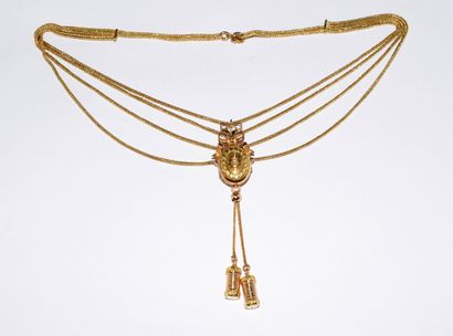 COLLIER en or jaune 18K (750°°), style esclave...