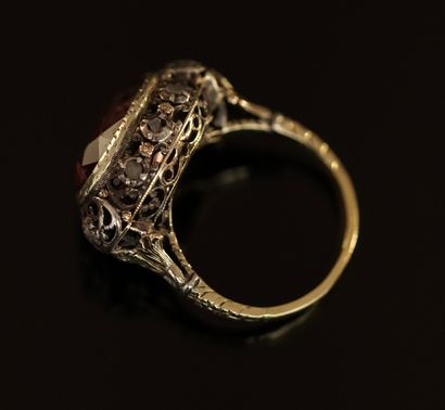 BAGUE en argent min 800/°° et or jaune 18K...