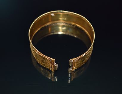 Rigid FLAT BRACELET in 18k (750/°°) yellow...