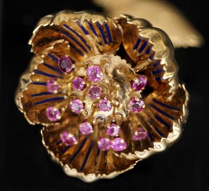 18K (750/°°) yellow gold DROP presenting...