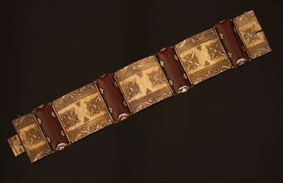 BRACELET LARGE articulé en métal doré à plaques...